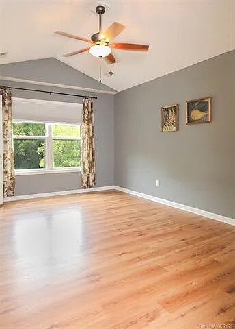 Building Photo - 1 Dogwood Ln