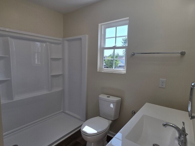Building Photo - 113 Towne Pk E Dr