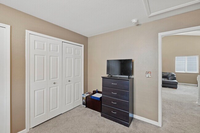 Building Photo - 7356 Coral Ridge Dr
