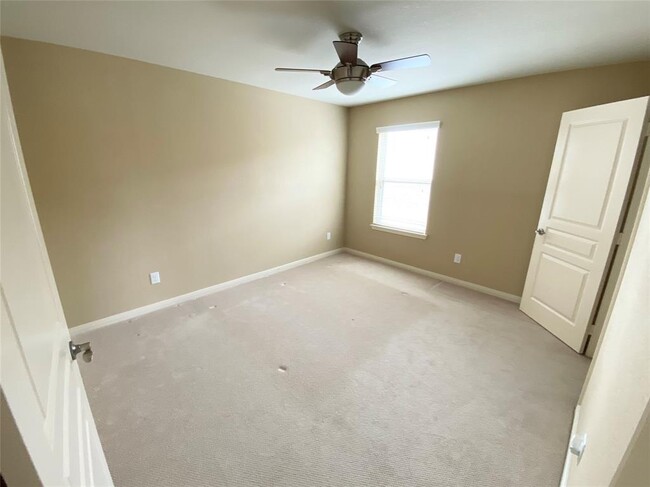 Building Photo - 4526 Brant Crossing Dr