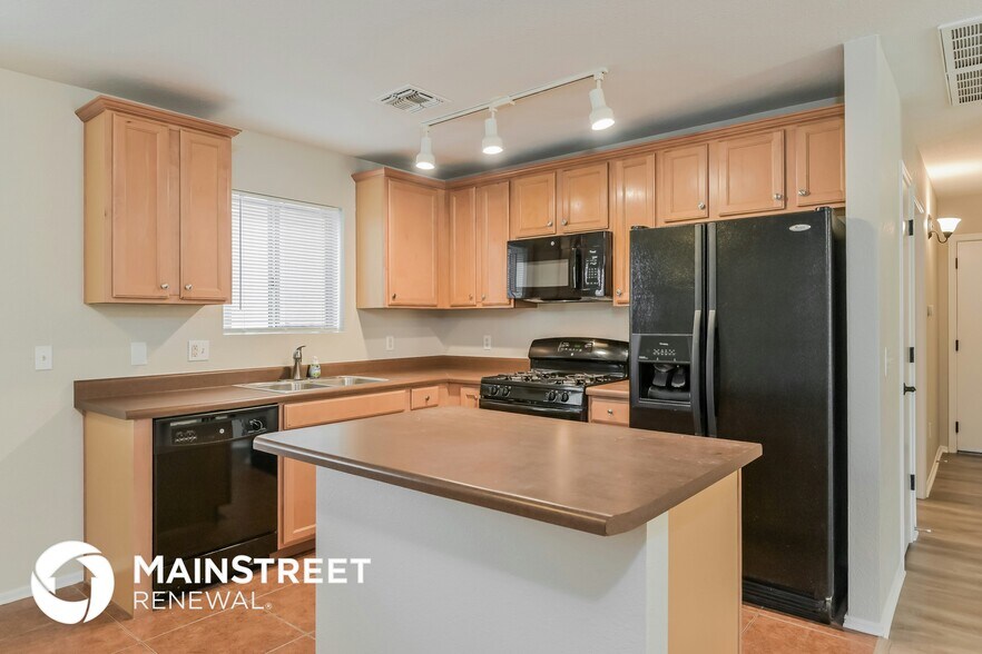 Building Photo - 4841 S Huelva Ln