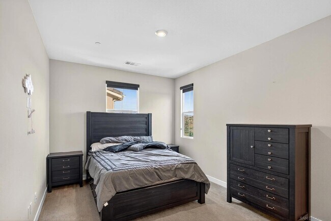 Building Photo - 1733 Artemisia Ct