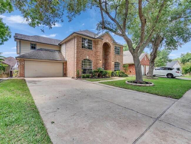 Building Photo - 246 Cedar Elm Ln