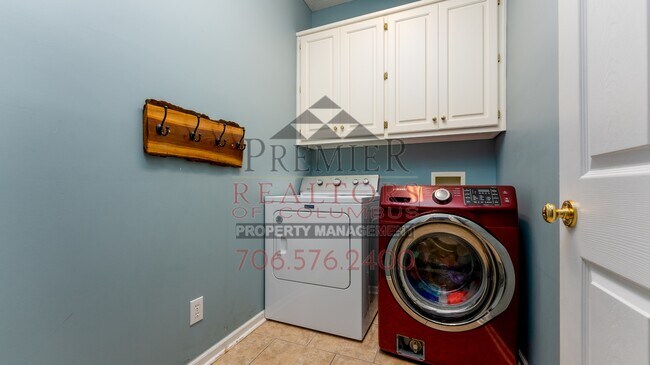 Building Photo - 9230 Garrett Creek Dr