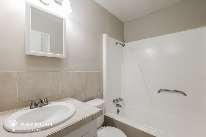 Building Photo - 125 James Garfield Cir