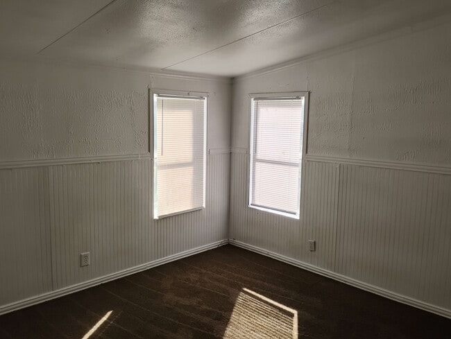 Building Photo - 121 Whiteface Dr