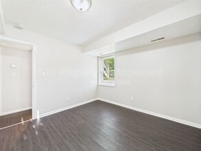 Building Photo - 1229 W Hayward Ave