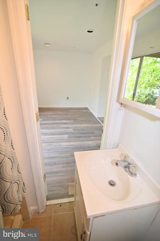 Building Photo - 3721 Edmond Way