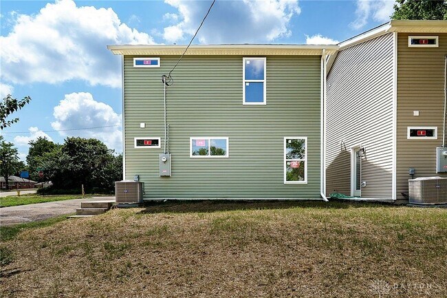 Building Photo - 4253 Pleasant View Ave