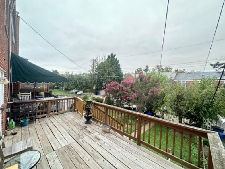 Building Photo - 309 Stratford Rd