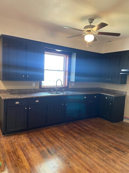 Building Photo - 5202 Township Rd 46