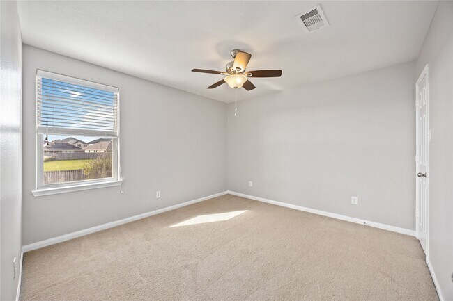 Building Photo - 16267 Silver Wing Ln