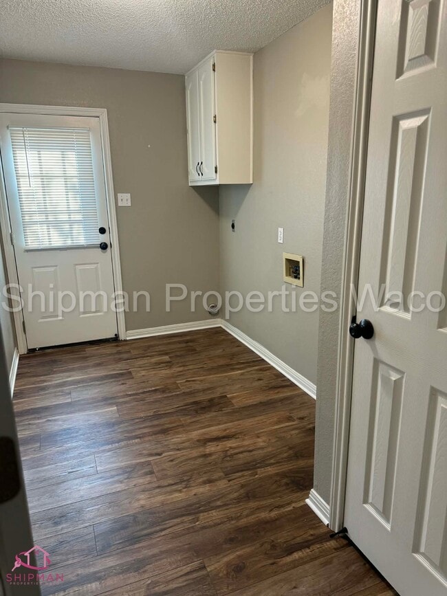 Building Photo - 848 Eagles Nest Dr