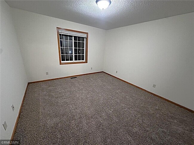 Building Photo - 1902 Aster