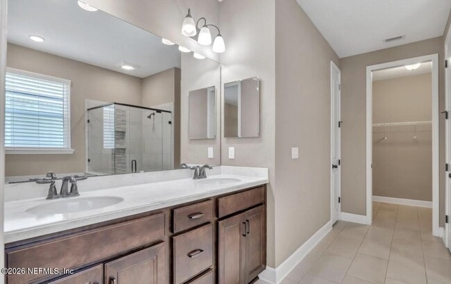 Building Photo - 230 Vista Lake Cir