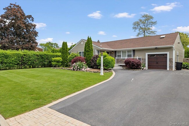 Building Photo - 13 Colonial Ln