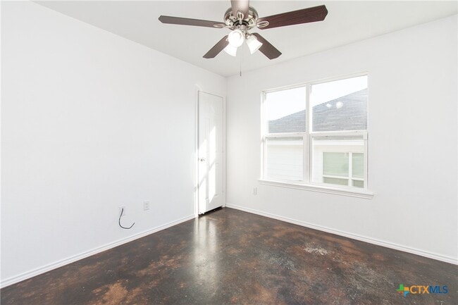 Building Photo - 223 N Mary Jo Dr