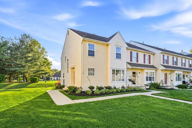 Building Photo - 327 Allens Ln