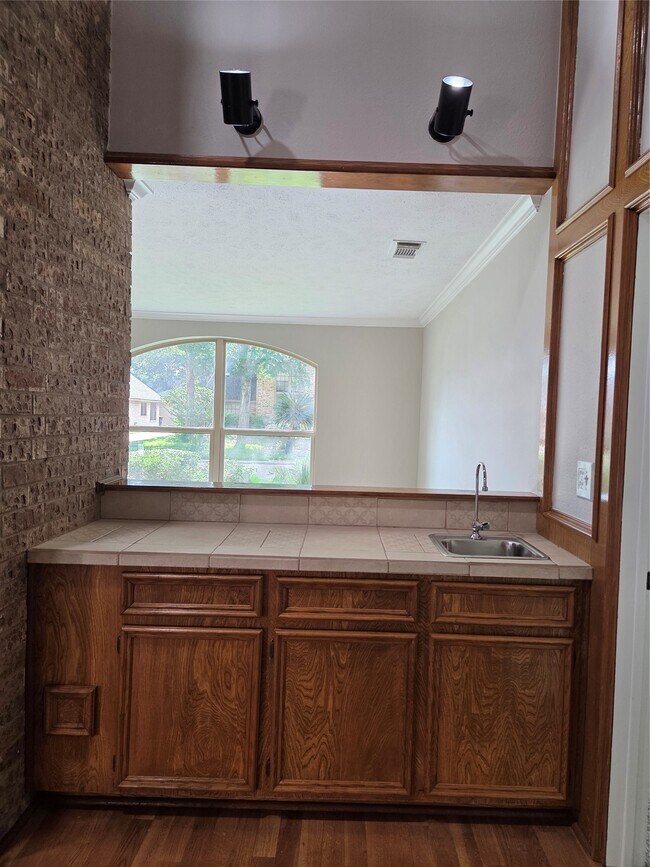Building Photo - 8706 Chelsworth Dr