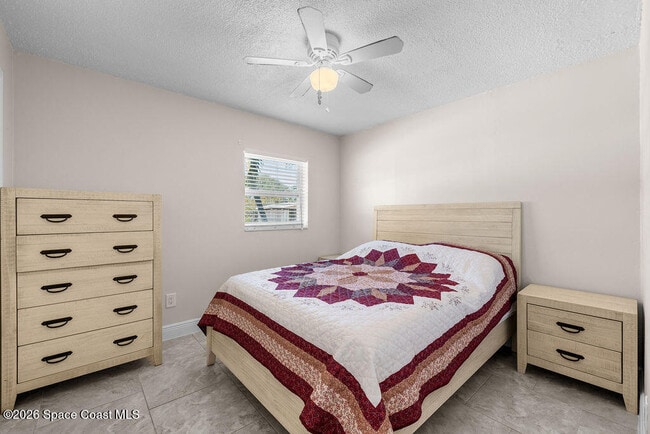 Building Photo - 722 Granada St