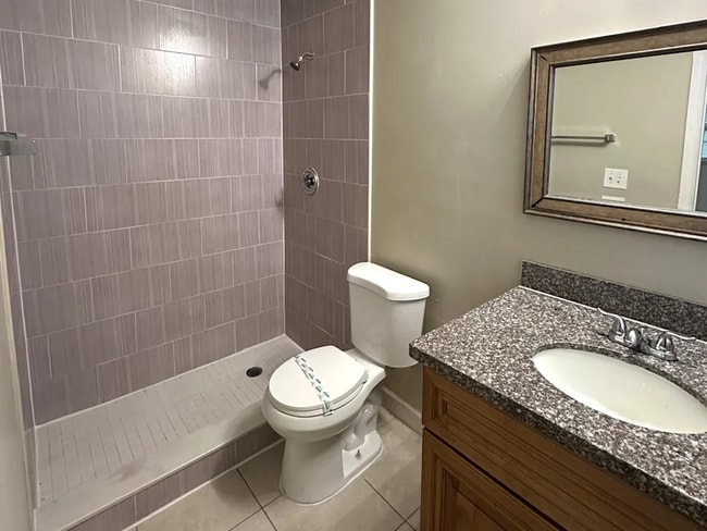 Building Photo - 1234 Wynnewood Dr