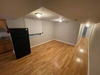 Building Photo - 1623 W Diamond St