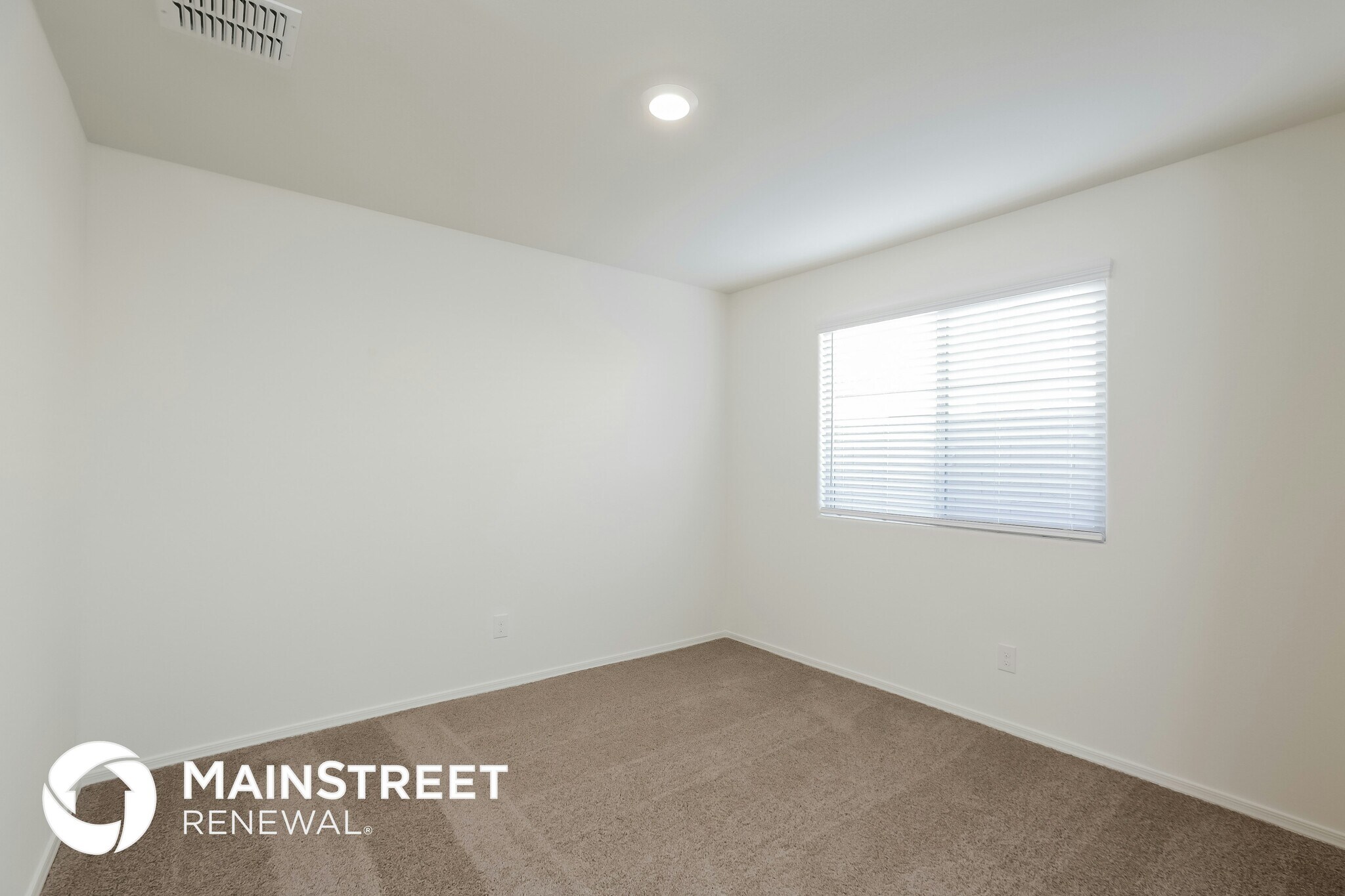 Building Photo - 25368 W Mahoney Ave