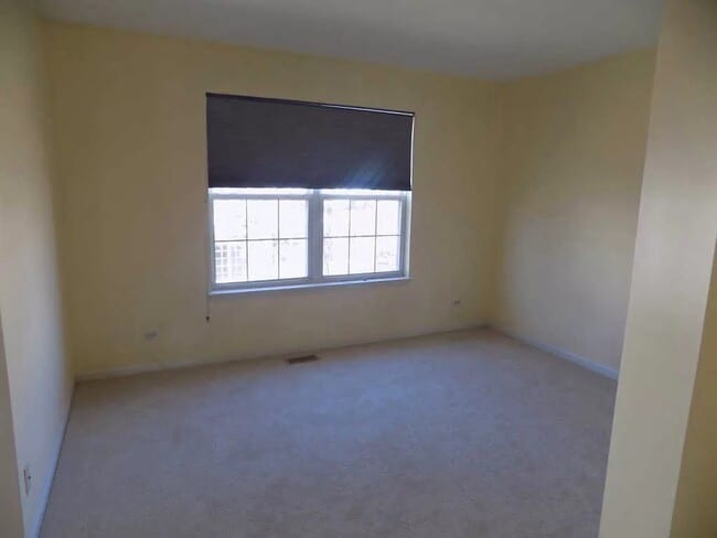 Building Photo - 274 Bay Dr