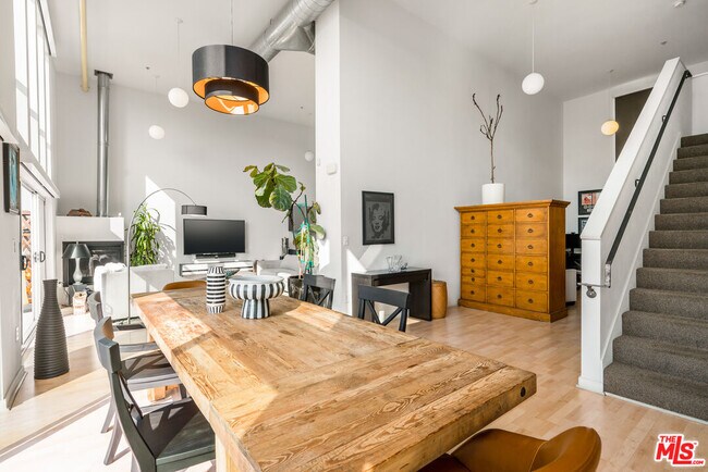 Building Photo - 4215 Glencoe Ave