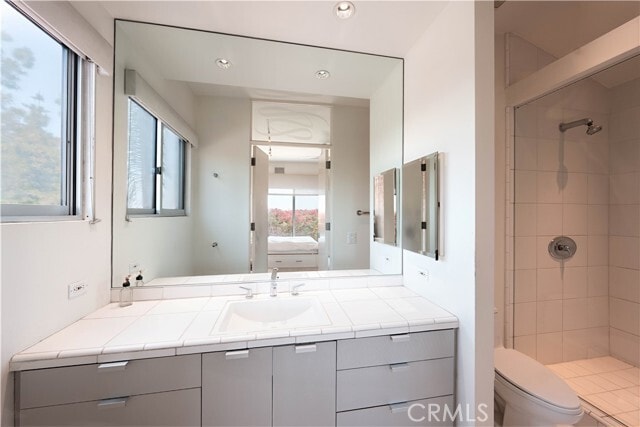 Building Photo - 10272 Overhill Dr