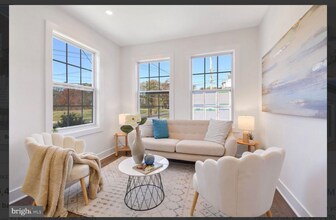 Building Photo - 134 Madison St NW