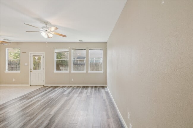 Building Photo - 16635 Newglen Ln