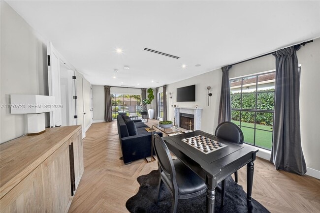 Building Photo - 4312 NE 22nd Ave