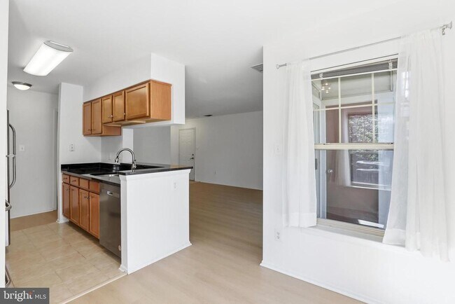 Building Photo - 1783 Jonathan Way