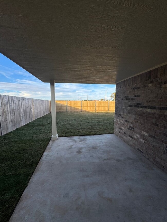 Building Photo - New build "Be the 1st to live THERE" 3/2/2 CISD 1/2 off special 1st month's rent