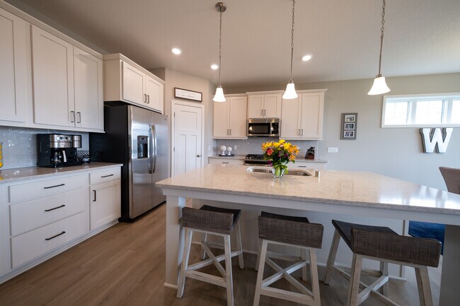 Building Photo - 280 Primrose Path