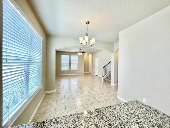 Building Photo - 401 Katmai Cir