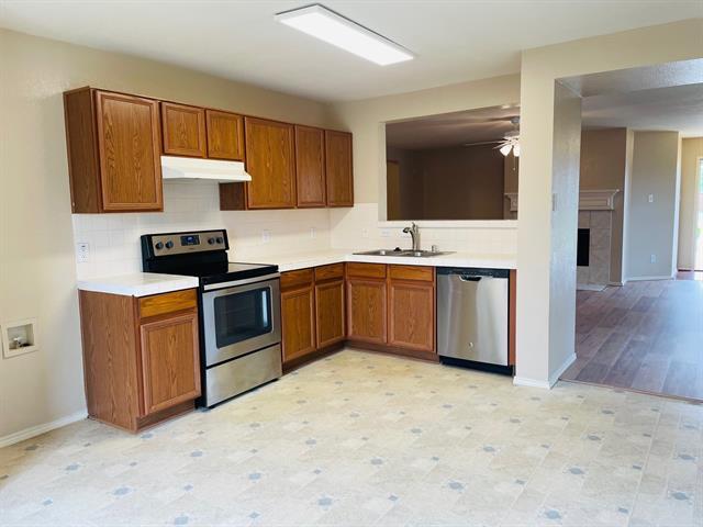 Building Photo - 614 Rockbrook Dr
