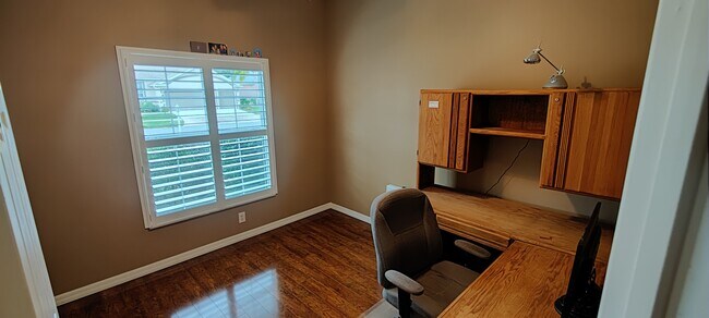 Den - 3602 Westover Cir