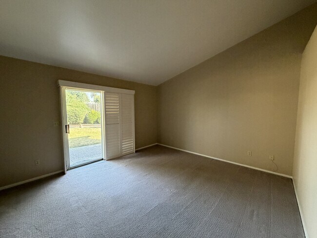 Building Photo - 501 Sears Dr