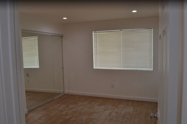 Building Photo - ??2-Bed, 2-Bath ADU Newly Built with Central AC, Parking & Solar – Available Now!