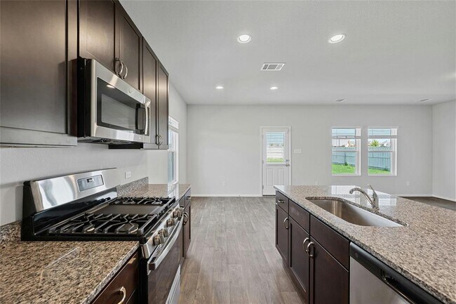 Building Photo - 159 Chesterfield Dr