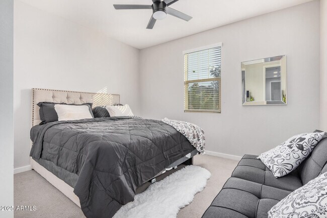 Building Photo - 11022 W Levi Dr