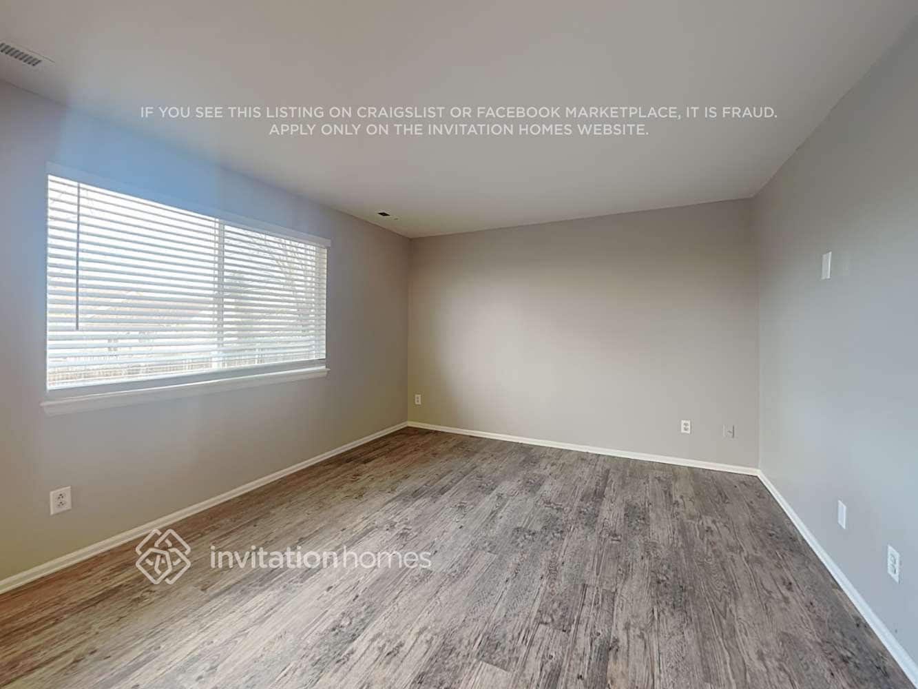 Building Photo - 13544 N Pecos St