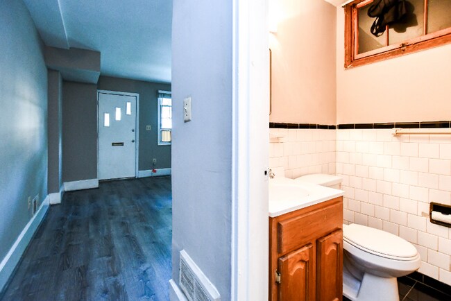 Building Photo - 1709 Montello Ave NE