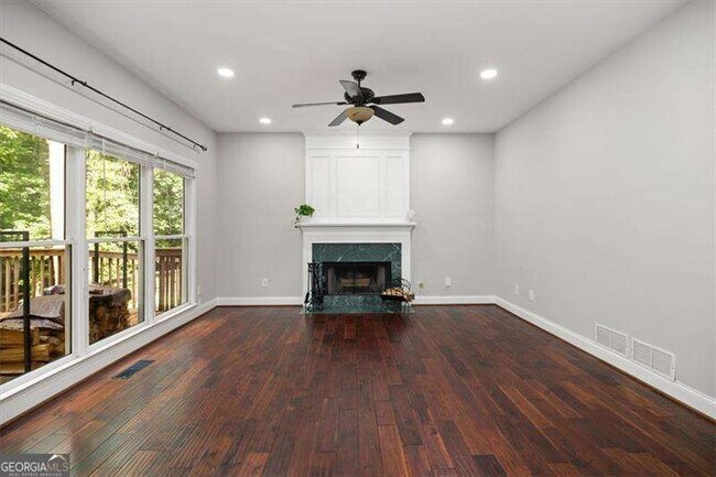 Building Photo - 6435 Ivey Creek Cir