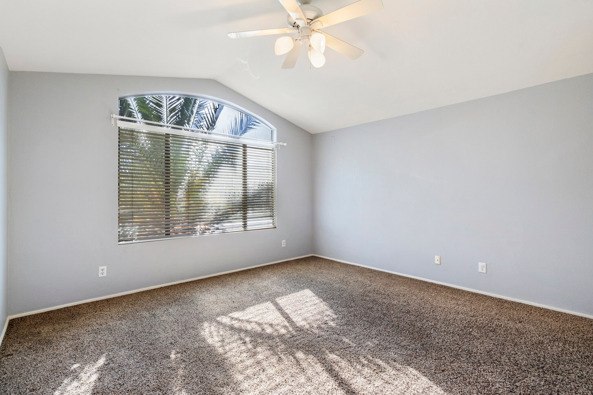 Building Photo - 4719 E Goldfinch Gate Ln