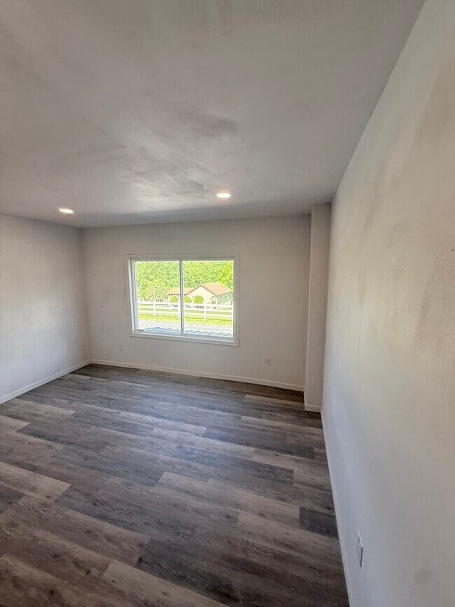 Building Photo - 312 Swatara Ave