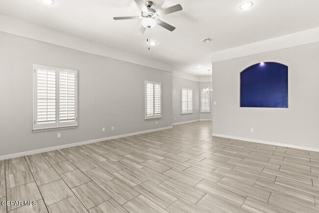 Building Photo - 14824 Harry Flournoy Ave