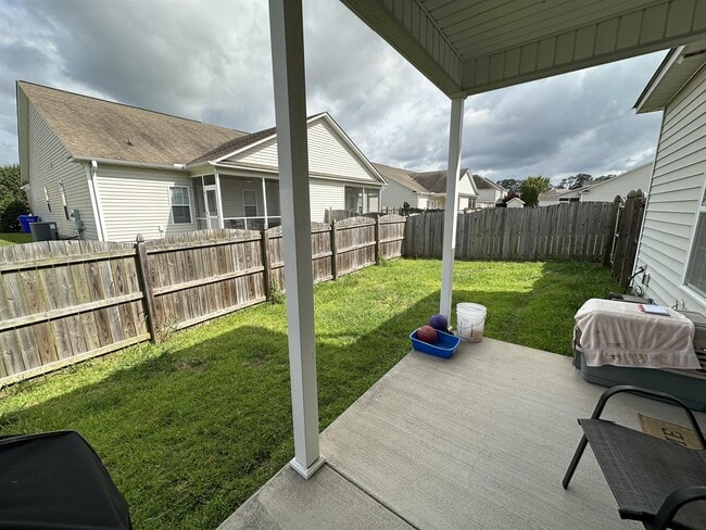 Building Photo - 1929 Leighton Dr